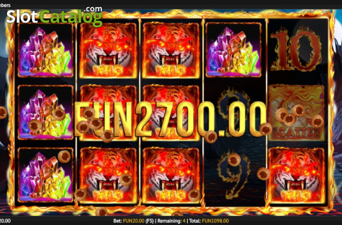 Скрин7. Queen of Embers слот