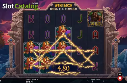 Скрин6. Vikings Bring The Thunder слот