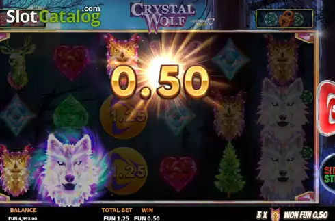 Скрин4. Crystal Wolf Lightning Chase слот