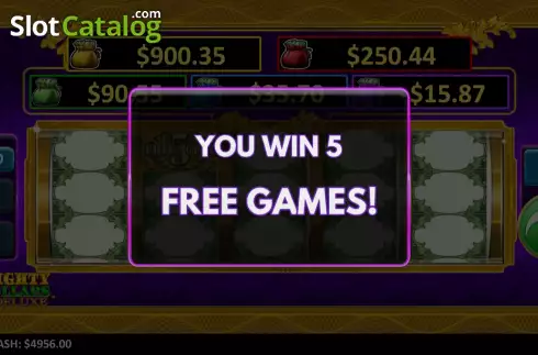 Скрин5. Almighty Dollars Deluxe слот