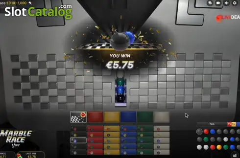 Скрин8. Marble Race слот