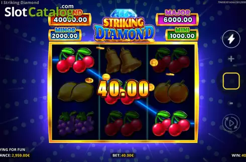 Скрин3. Striking Diamond слот