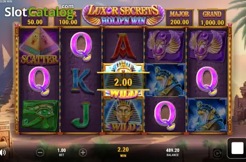 Скрин3. Luxor Secrets Hold’n Win слот