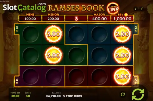 Скрин3. Ramses Book Flaming Link слот