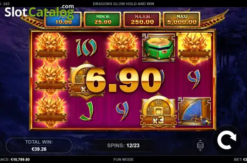 Скрин3. Dragons Glow Hold and Win слот