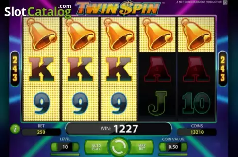 Скрин6. Twin Spin слот