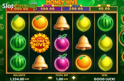 Скрин2. Money Hive Hold 'N' Link слот