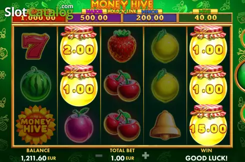 Скрин6. Money Hive Hold 'N' Link слот