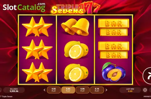 Скрин2. Triple Sevens слот