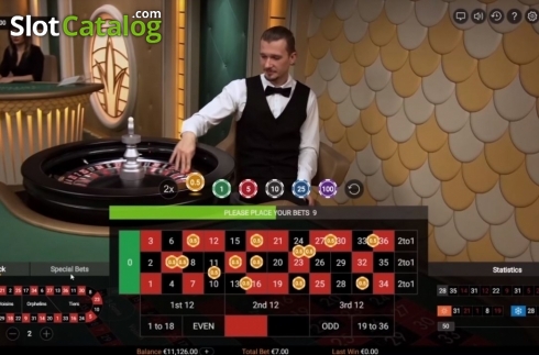 Скрин6. Live Casino Studio слот