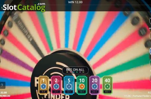 Скрин7. Fortune Finder with Holly слот