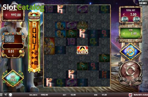 Скрин3. Nefertiti's Riches слот