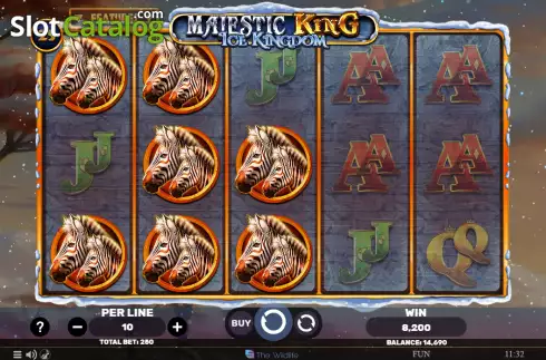 Скрин3. Majestic King - Ice Kingdom слот