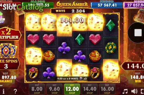 Скрин3. Queen Amber слот